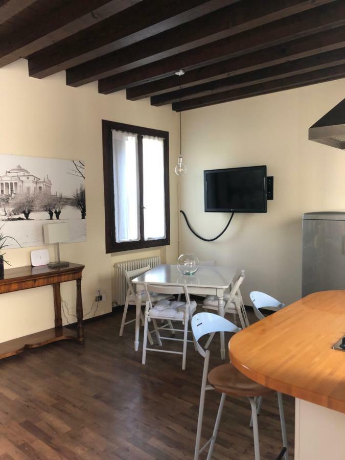 Dimora Cecilia...nel cuore della città Vicenza Exterior foto